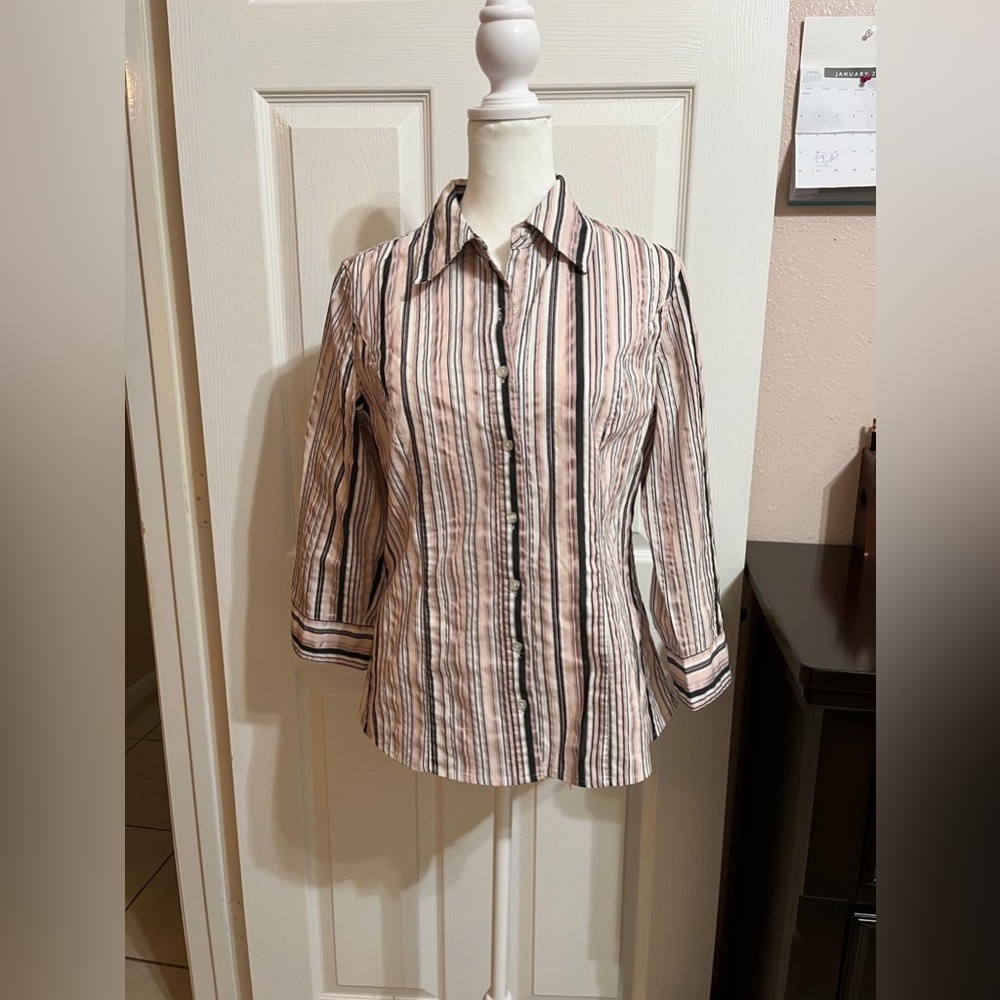 Apt 9 long sleeve striped button down shirt (F)